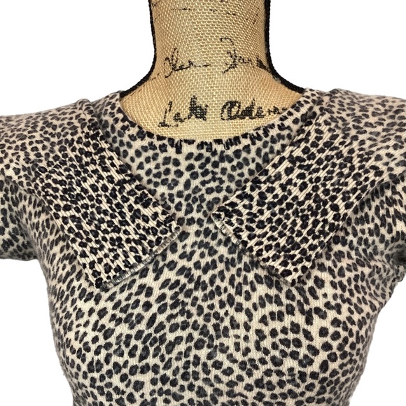 Vertical Design 2-Ply Cashmere Sweater - Picture 8 of 10